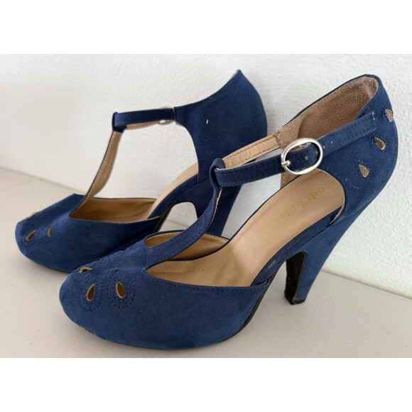 ModCloth Graham Street Heels Size 7.5 Blue Suede T-Strap Retro Vintage Style - Picture 1 of 9